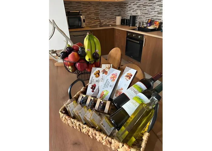 Traditional House 1925 根纳迪