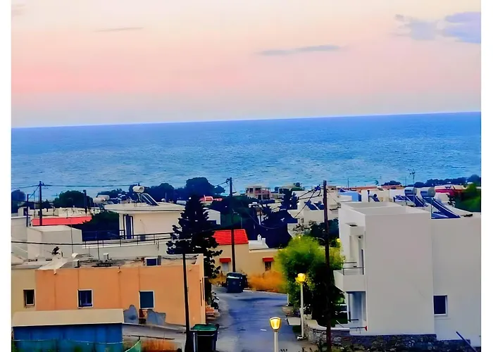 Traditional House 1925 Apartment *