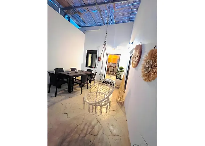 Traditional House 1925 شقة غينادي